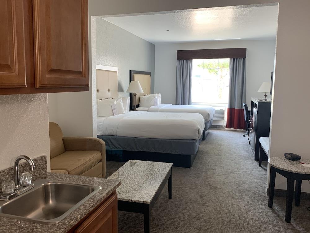 Comfort Inn & Suites Gatesville Near Fort Cavazos Екстериор снимка