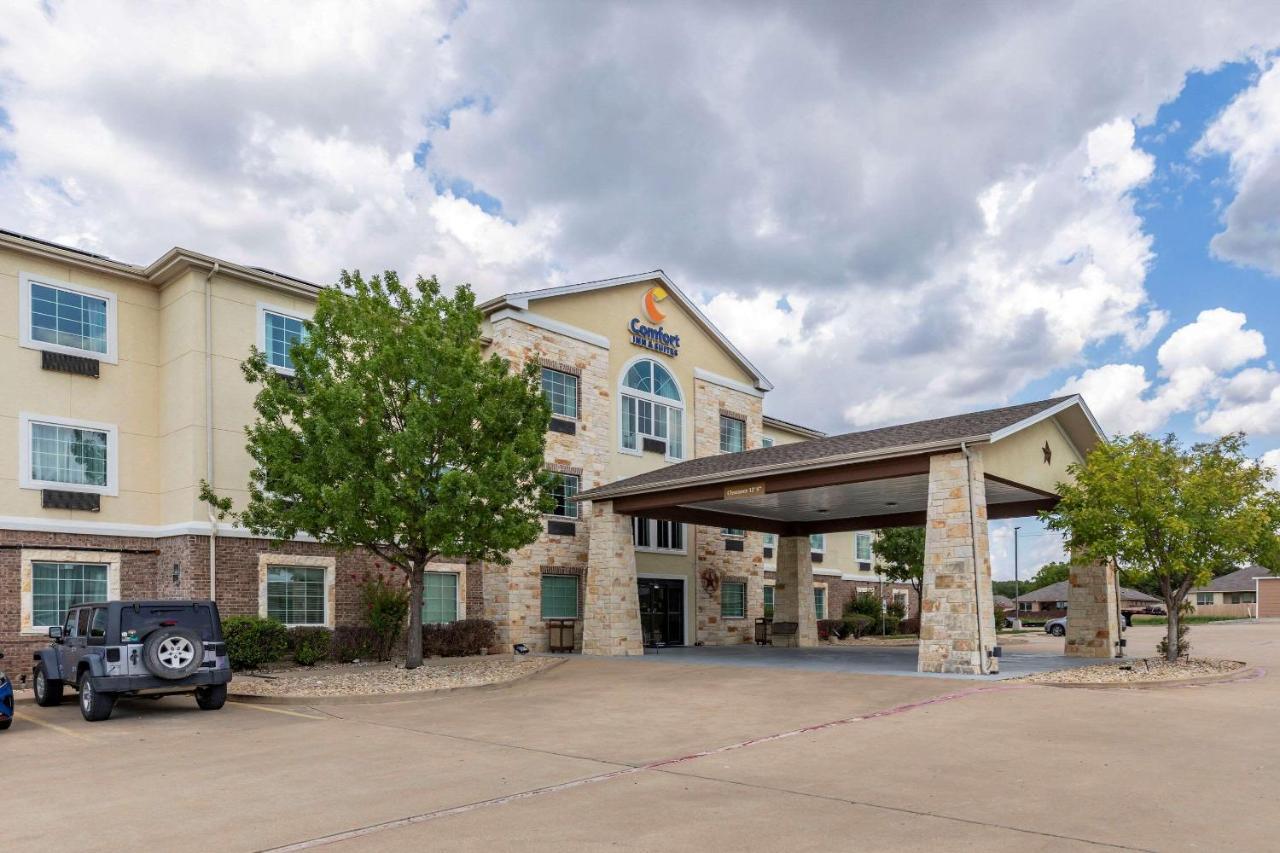 Comfort Inn & Suites Gatesville Near Fort Cavazos Екстериор снимка