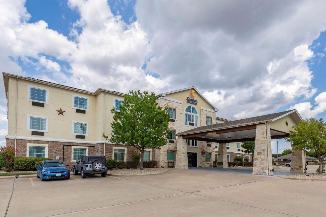 Comfort Inn & Suites Gatesville Near Fort Cavazos Екстериор снимка