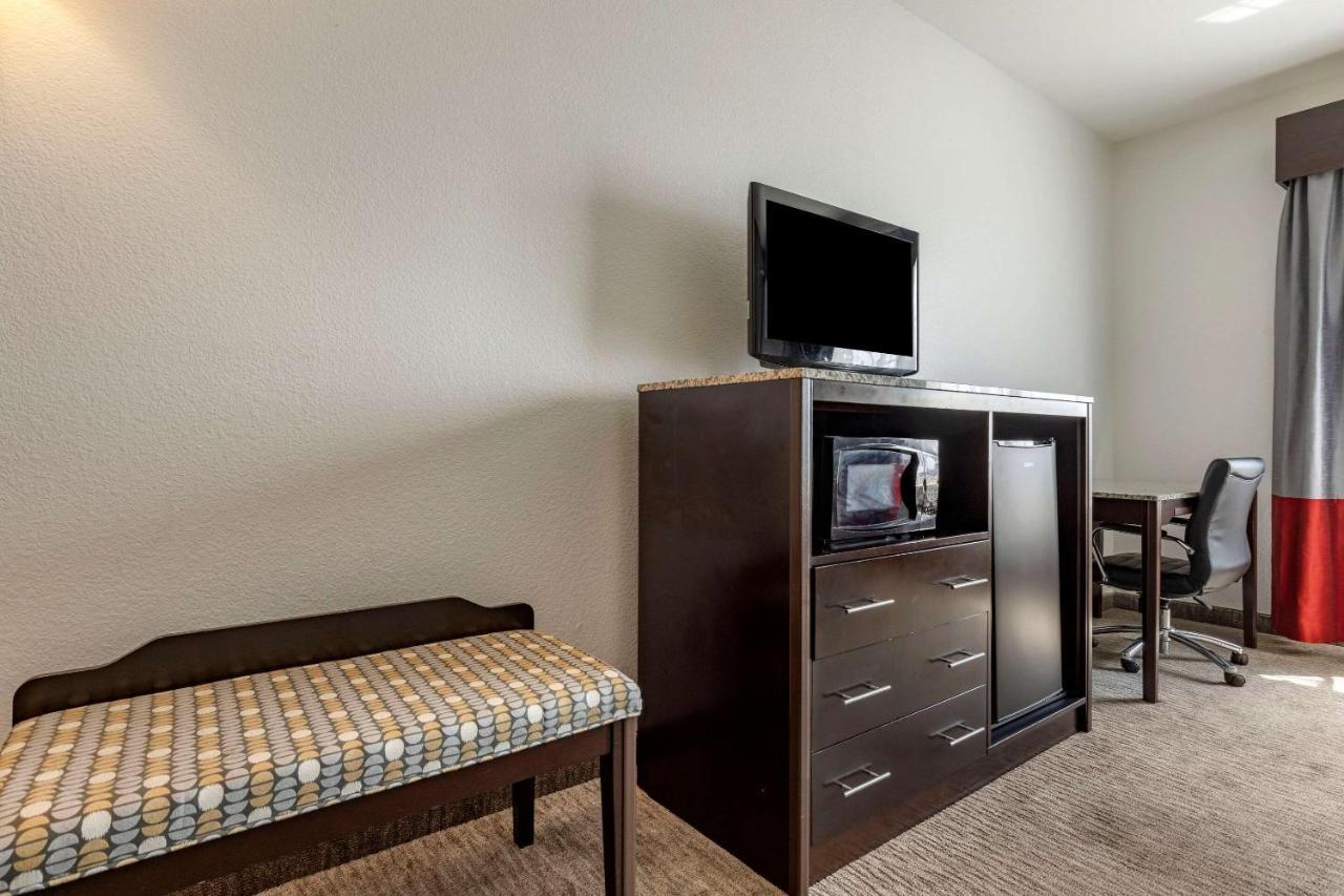 Comfort Inn & Suites Gatesville Near Fort Cavazos Екстериор снимка