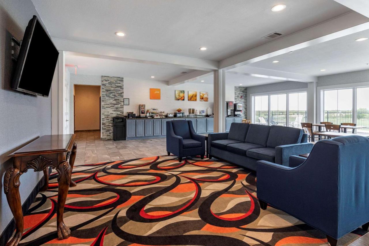 Comfort Inn & Suites Gatesville Near Fort Cavazos Екстериор снимка