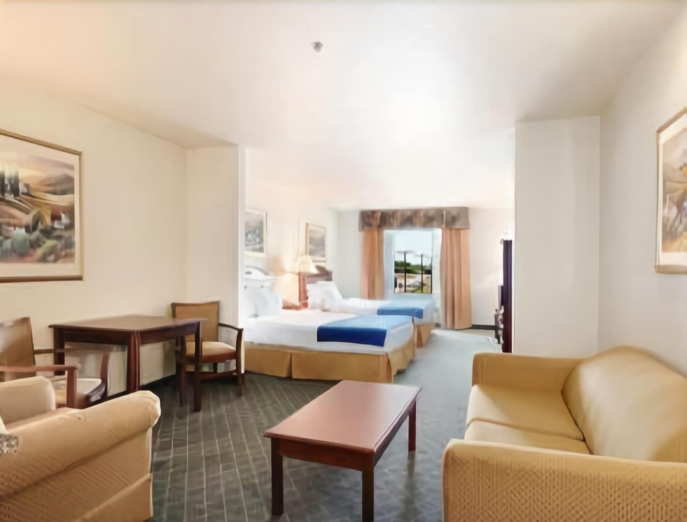 Comfort Inn & Suites Gatesville Near Fort Cavazos Екстериор снимка